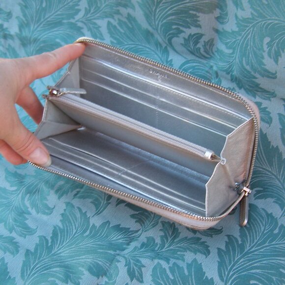 RARE Authentic CHANEL Silver Leather Wallet EUC with Card - Picture 8 of 15